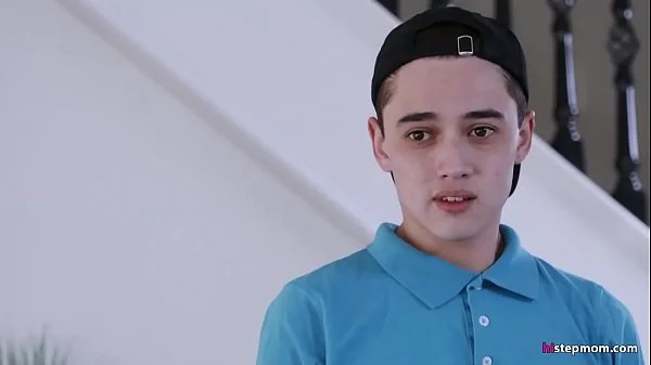 Kiss 's feet you bad ! - Misty Stone