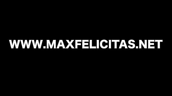 MAX FELICITAS SCOPA UNA RASTA GIOVANE ITALIANA E TATUATA FORTISSIMO FINO A FARLA VENIRE LADY BLUE
