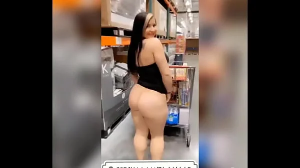 Shopping and Flashing - Jade Jayden