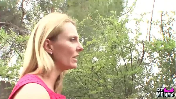 SEXYMOMMA - Dyke cougar Brenda James pussy play stepdaughter