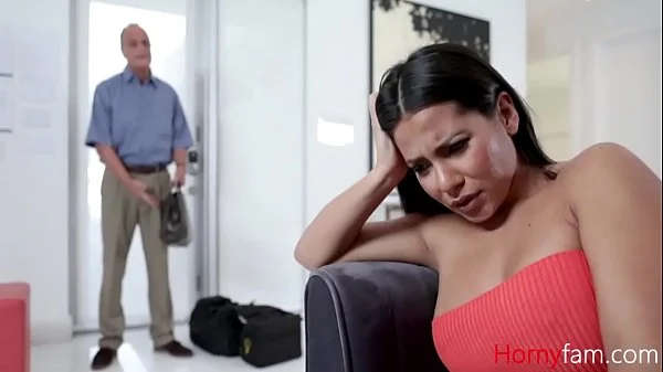 stepMommy doesn't love stepdad anymore i guess