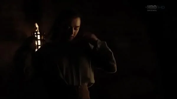 Maisie Williams Arya Stark Nude Scene Game of Thrones S08E02 | Solacesolitude