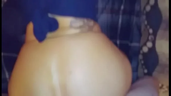 Sexy milf ass (with huge cumshot)