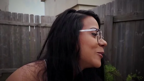 Husband surpirses IG influencer wife while she's live. Cums on her face.