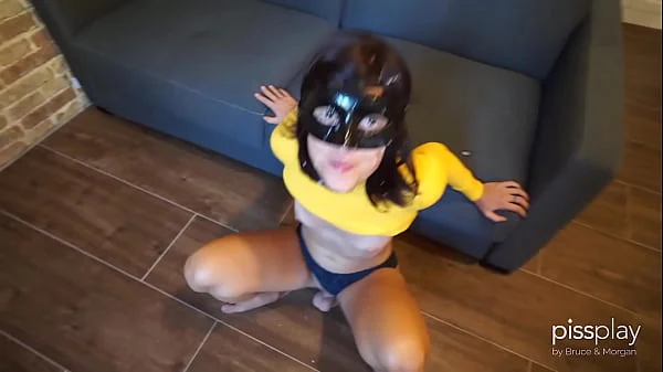 Don't Tell Her : Petite Amateur Cums During Golden Shower!