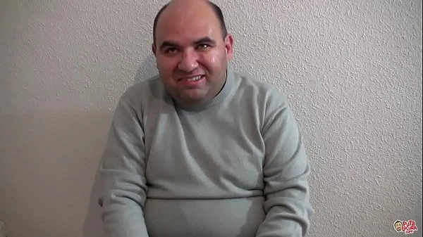 Ozito por fin follara en su primera escena porno junto a Zenda