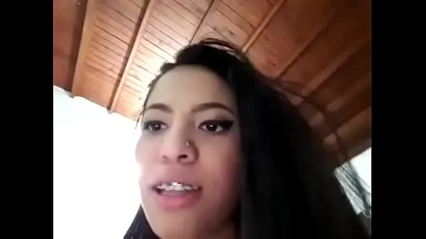 SE LA BAJA CON LOS DIENTES
