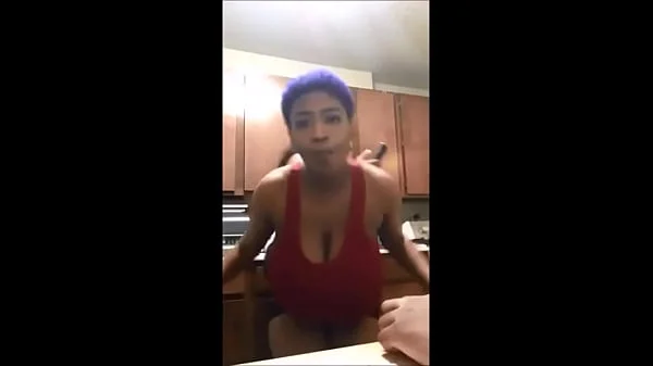 Huge tits Busty Woman on yassporn.com