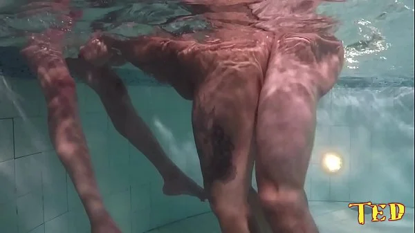A gostosa da tatoo dando um surra de sexo nos novatos - Babi Ventura - Victor Hugo - Gustavo Bueno