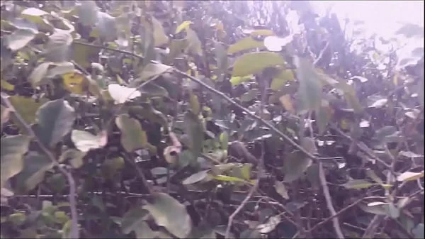 esposa putinha chama estranho na praia para fuder ela no mato