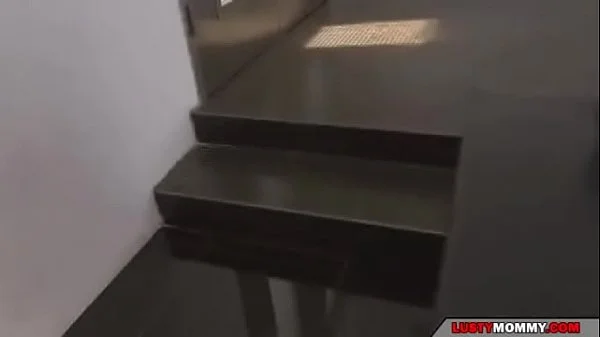 Me follo a mi tía (solos en casa)