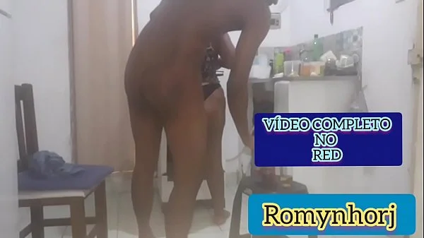NA CASA DA MINHA NAMORADA ELA FAZENDO O JANTAR EU QUERENDO COMER A SOBREMESA PRIMEIRO, FUI PARAR NA CAMA DELA EM SEGUIDA /VIDEO COMPLETO NO RED/ BASTIDORES DO ROMYNHORJ