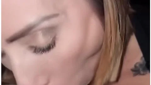 Little Angel In Baisee Dans Un Sexshop De Nantes - Avec Le Journal Du Hard !