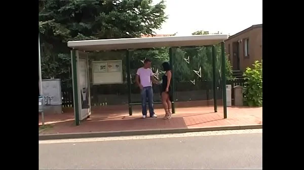 Chubby Milf fickt einen Fremden