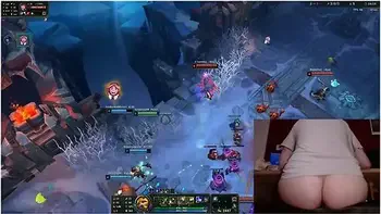 Deutsche Amateure In Playing League Of Legends With Clit Sucking Toy League Of Legends #19 Luna