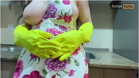 سکس با نامادری کون گنده حین شستن ظرفا - Hot Stepmom Getting Fucked In Kitchen With Sonya Kalfa