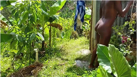 Black Beauty Sun Bathing In Public & Showering Outdoors In Paradise - No Face Girl