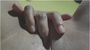 18+ Rub Beautiful Pussy (vinideohan Pa Ni Tropa Habang Nagfifinger)