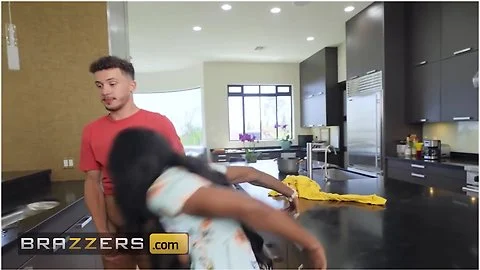 - Elsie Has Her New Fuckboy Apollo Over And Shares His Cock With Her Stepmom Ebony Mystique