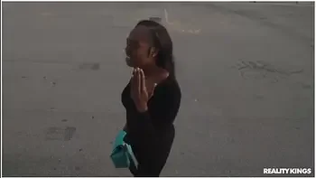 Kira Perez, Ameena Greene - The Fucking Public Bus T