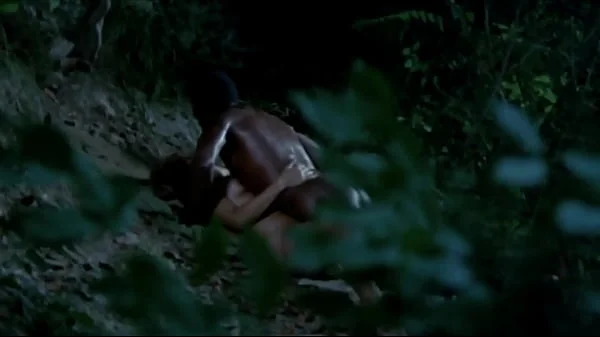 Esposa transa com negão na frente do marido