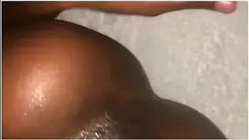 Slippery And Tight Pussy 001