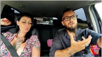 Lady Muffin And Tommy A Canaglia In I Drive Around And Do Things