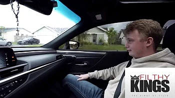 Big Booty Stepmom Mandy Muse Begs Stepson For Deep Creampie - Blowjob & Doggystyle Fuck