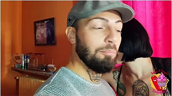 Who Is She - Lady Muffin