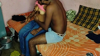 Hot Desi Wife Ka Chut Chat Kar Chudae Raat Me Jabrdast Chudae