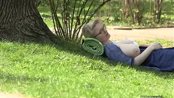 saggy natural big tits in public