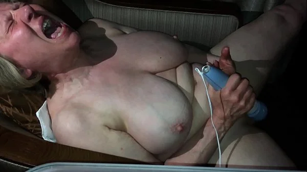 Cumming up close and personal by MarieRocks