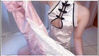 I Bought Some Chinese Clothes