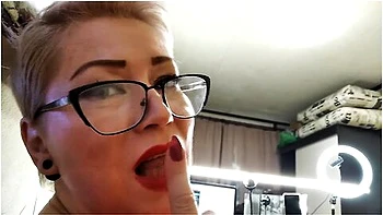 Lady In Red, Or All The Older Girls Suck Dick! Sweet Games With Mature Pussy... )) - Lady Red