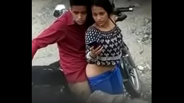 A Escondidas En Una Moto