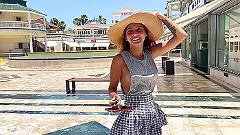 Sideboob Top And A Shirt - Agatha Vega