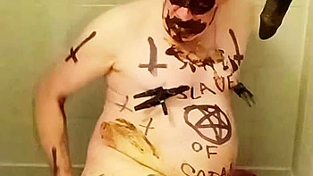 Satan slave takes an extreme scat session