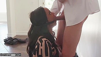 Beautiful Black Big Tit Wife Plays With Strangers (august Skye)