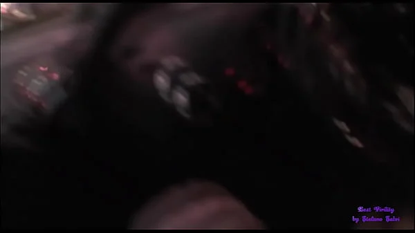 Andrea ha un corpo fantastico e ama farsi penetrare il culo