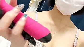 Erotic live chat with cute beautiful girl