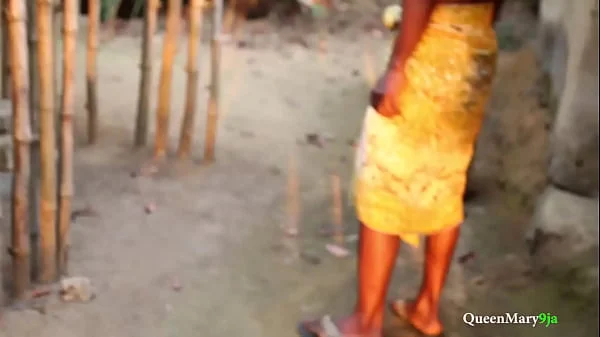 King caught his wife fucked by his palace guard, it ended up in threesome