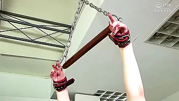 裏切りのntr 女王妻狂気のお仕置きsm 龍妃