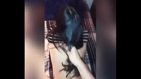 FOLLANDO DURO a Jovencita MEXICANA en la PRIMERA Cita, Después de unas Copas se DEJA GRABAR y COGER ! Le Gusta que le Jalen el PELO y le den NALGADAS! Sexo Casero Real!