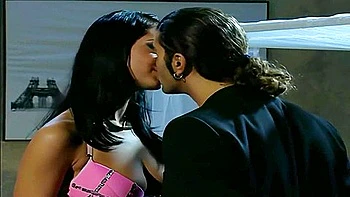 Absolut Gefuehlsecht - Karina Play