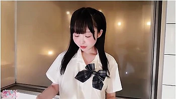 美少女濡れ透けjkとスケヘ変態オtニーみてくたさいいっはいアヘ顔しておまんこの中まて丸見えてえっちゆりんのちいさくてこめんなさい