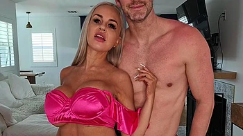 Tits Worship Tits Fucking With Sexy Blonde With Bella Blond, Bad Bella And Tommy Wood