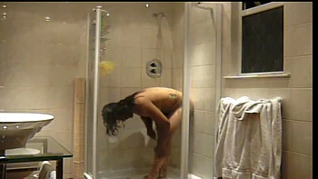 Homemade Shower MMS Video - DesiPapa