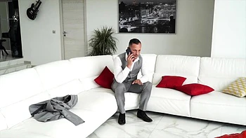 Sophia, 37 years old, is very hot... - Jacquie et Michel TV