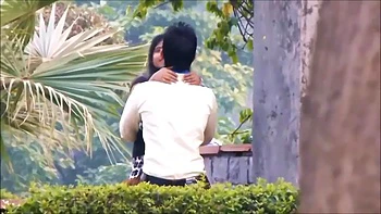 Indian Couple Love In Public - Indian Hidden Cams