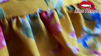 Se Sube En El Carro De Unn Extrano Y Follan En La Carretera ????????????????